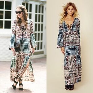 CLEOBELLA Tile Print Lace Up V-Neck Long Bell Sleeve Tier Ruffle Maxi Dress XS